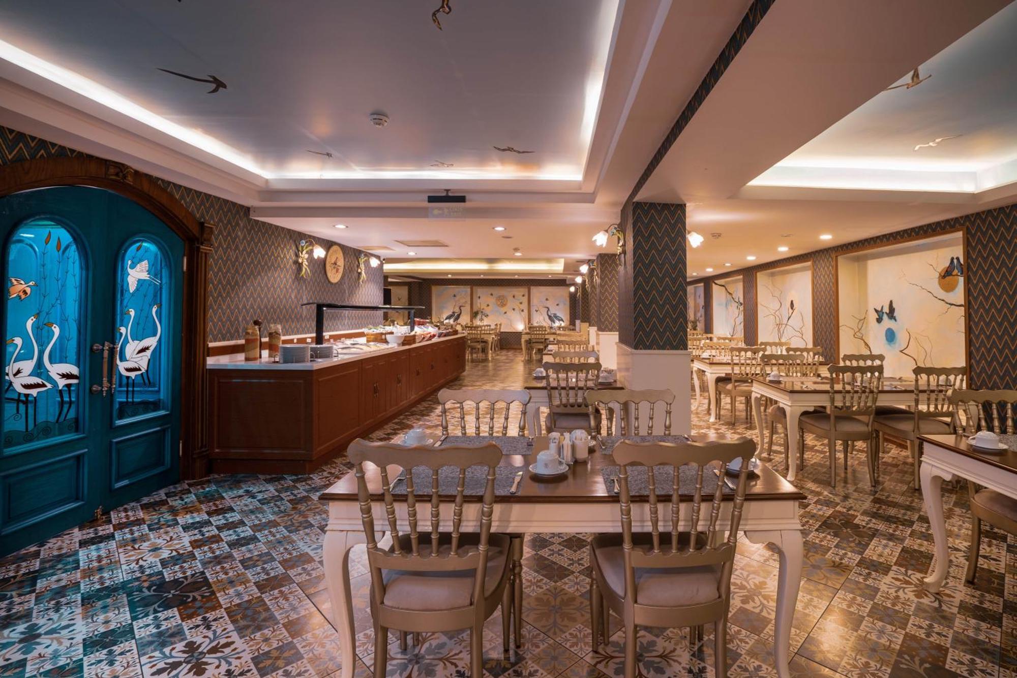 Raymar Hotels Ankara Esterno foto